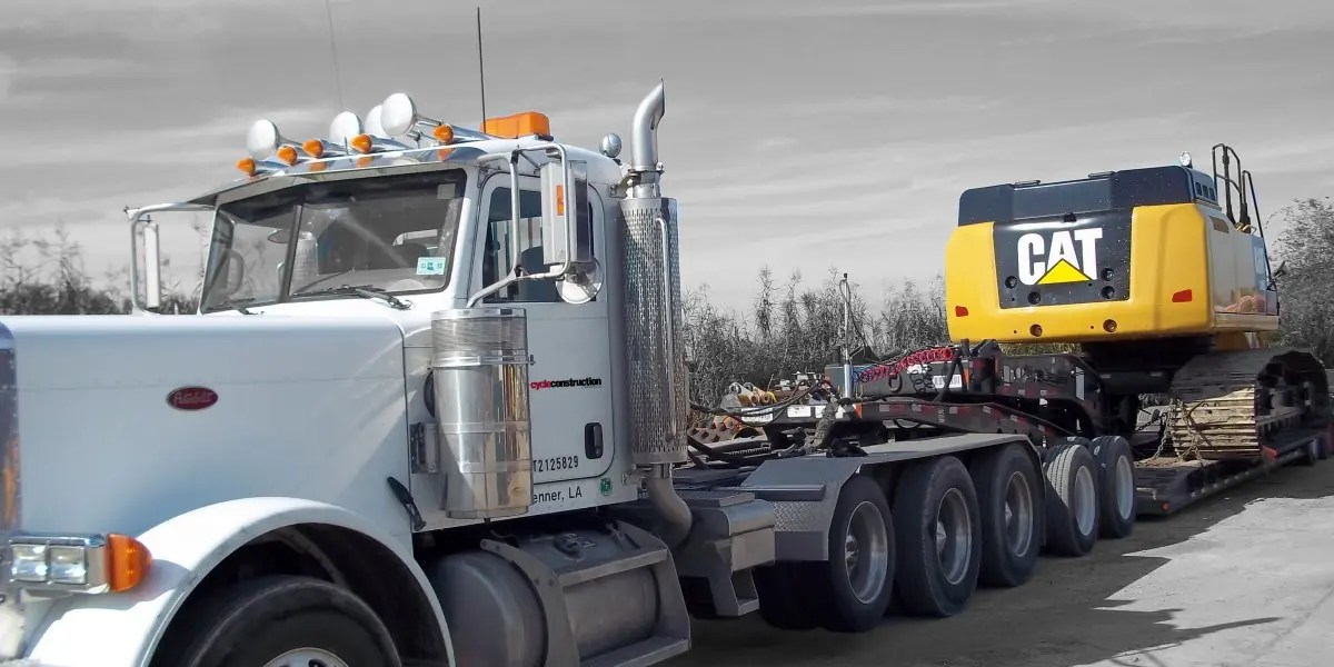 Top 3 things to look for when hiring a heavy haul trucking expert