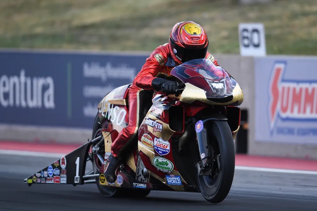 Opting to Run Buell, Matt Smith Qualifies No. 1 in Denver Drag Bike News