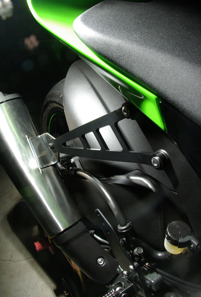 Kawasaki 2008 2009 ZX10R Exhaust Hanger