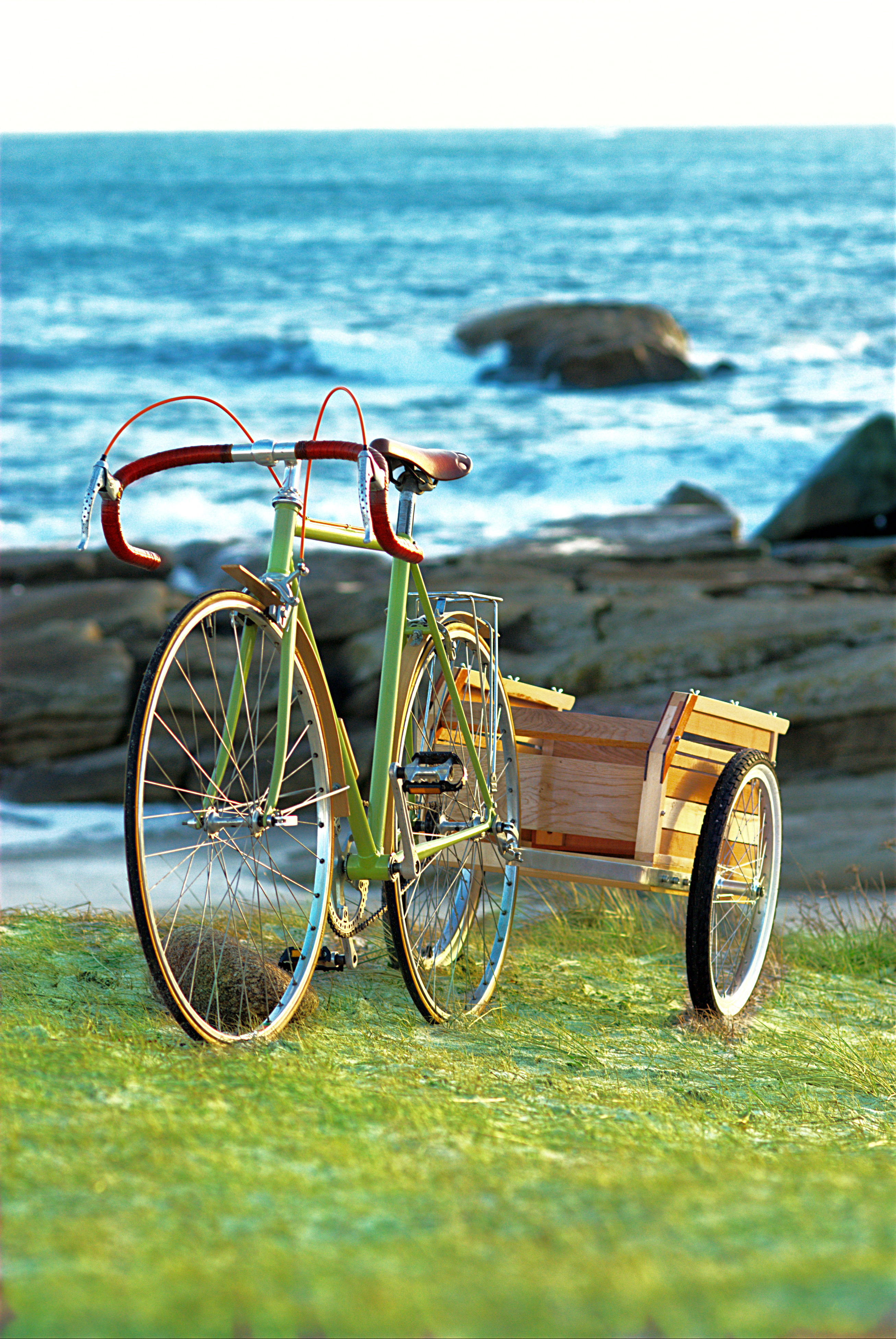 La remorque vélo tout en bois. Cycles Tempête
