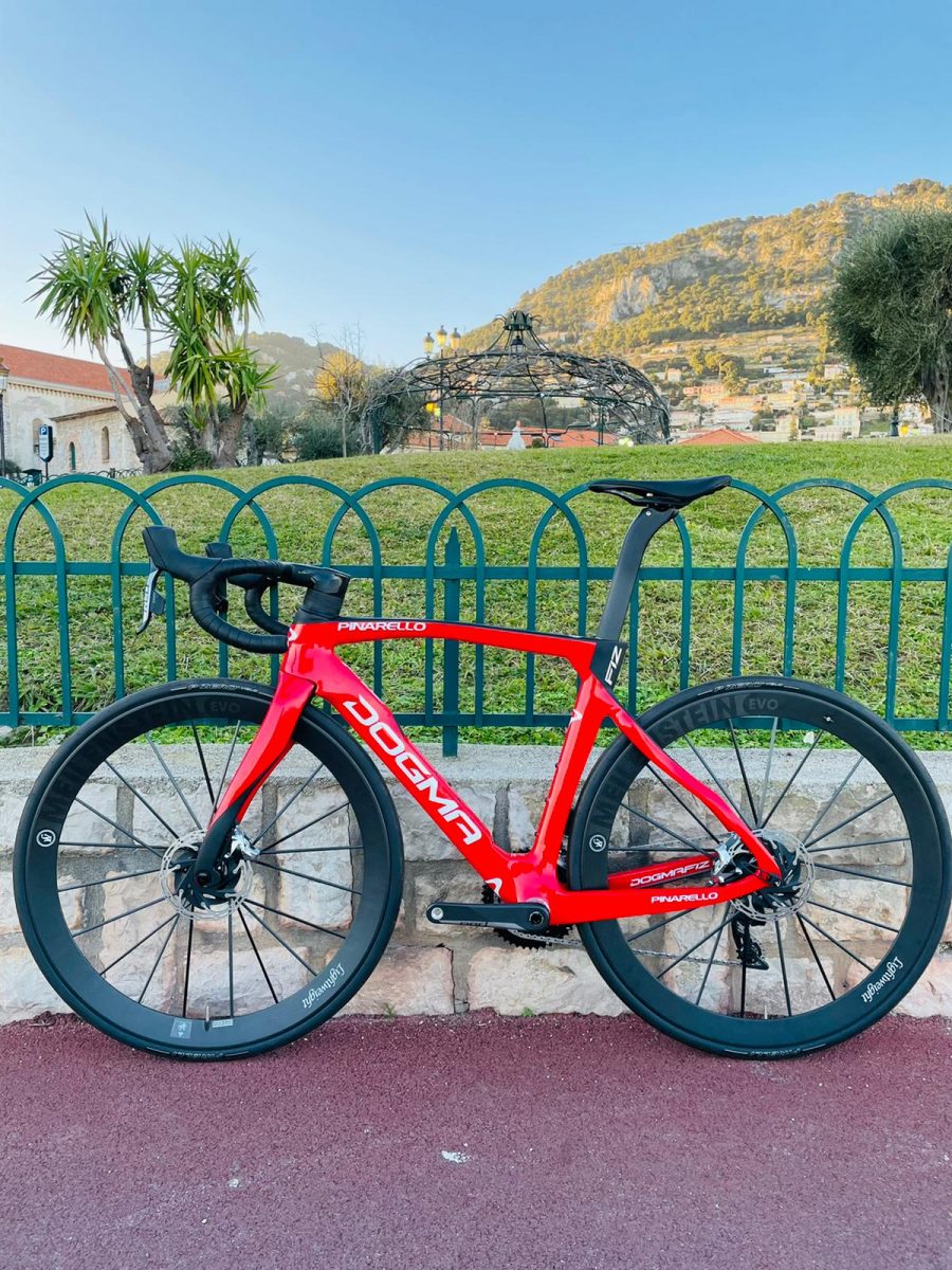 Pinarello Dogma F12 disc Meteor Red size 51.5 Camellini Bicycle Shop