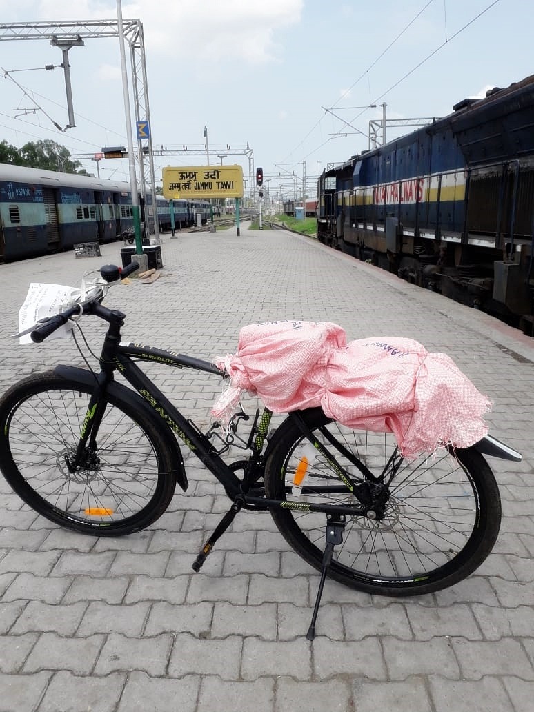 Transporting your cycle in India Train, Bus, Flight, Courier! Cycling Monks