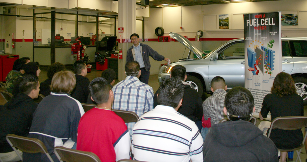 Cypress College Auto Students Dominate CNCDA Scholarship Awards