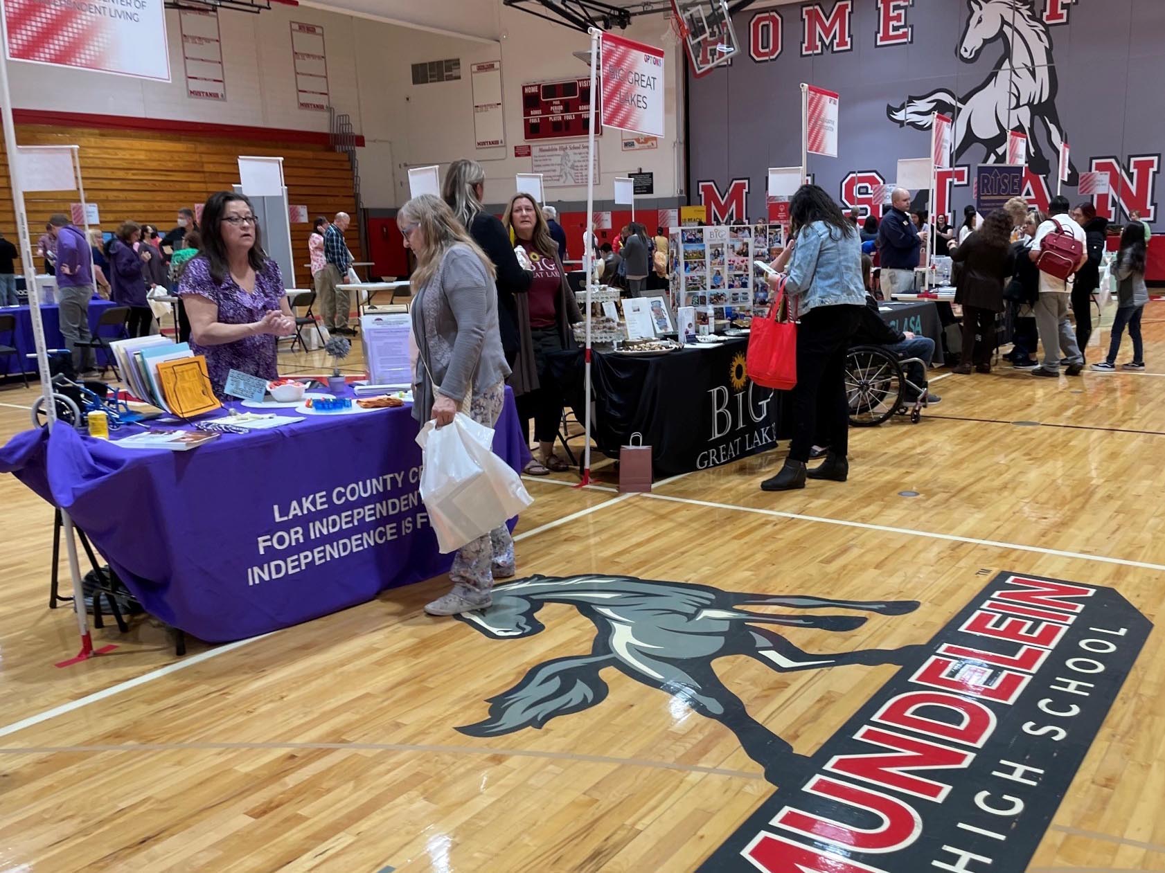 Photo Gallery Mundelein High School