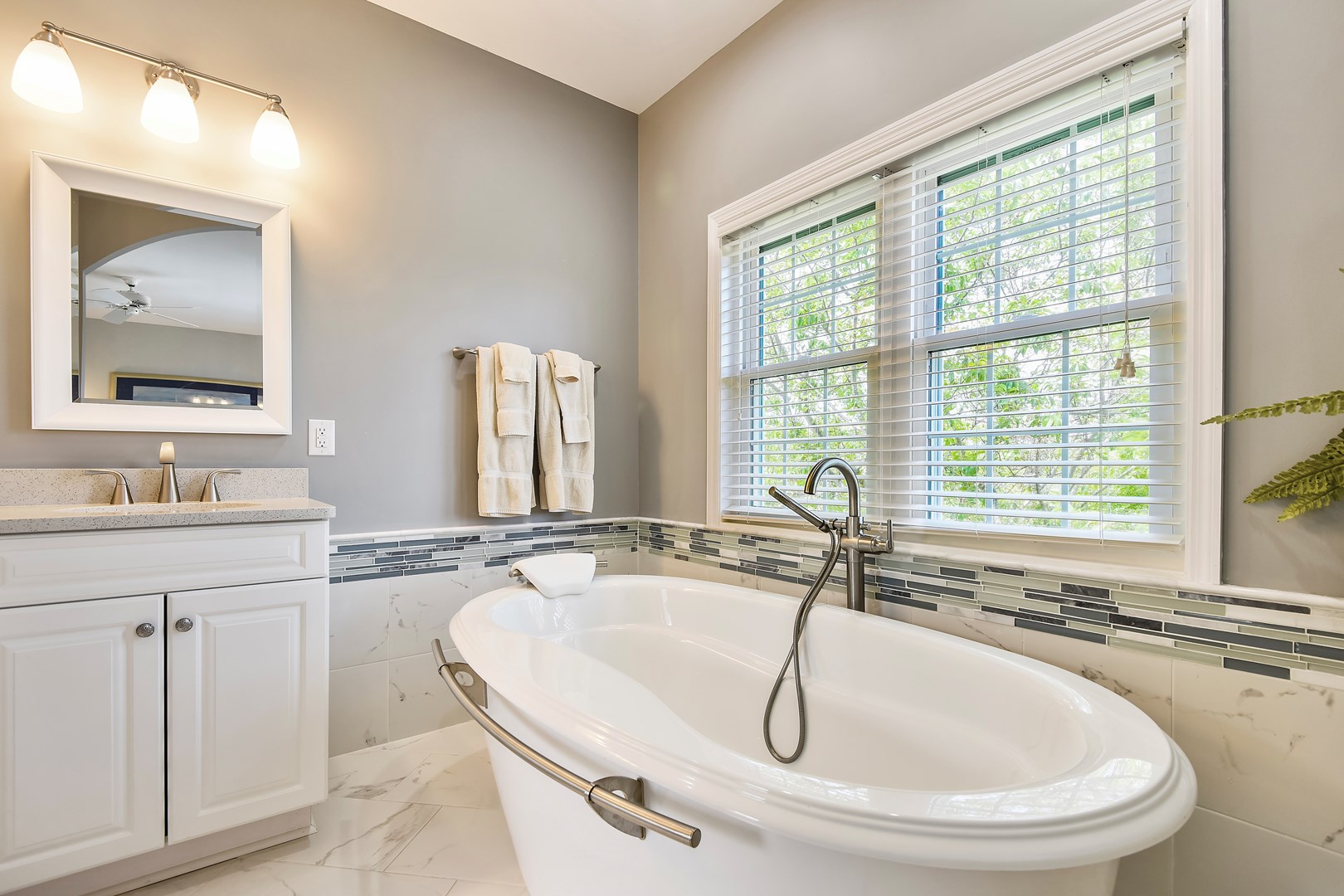 Dorrell 11 Dabney Properties & Furnished Apartments