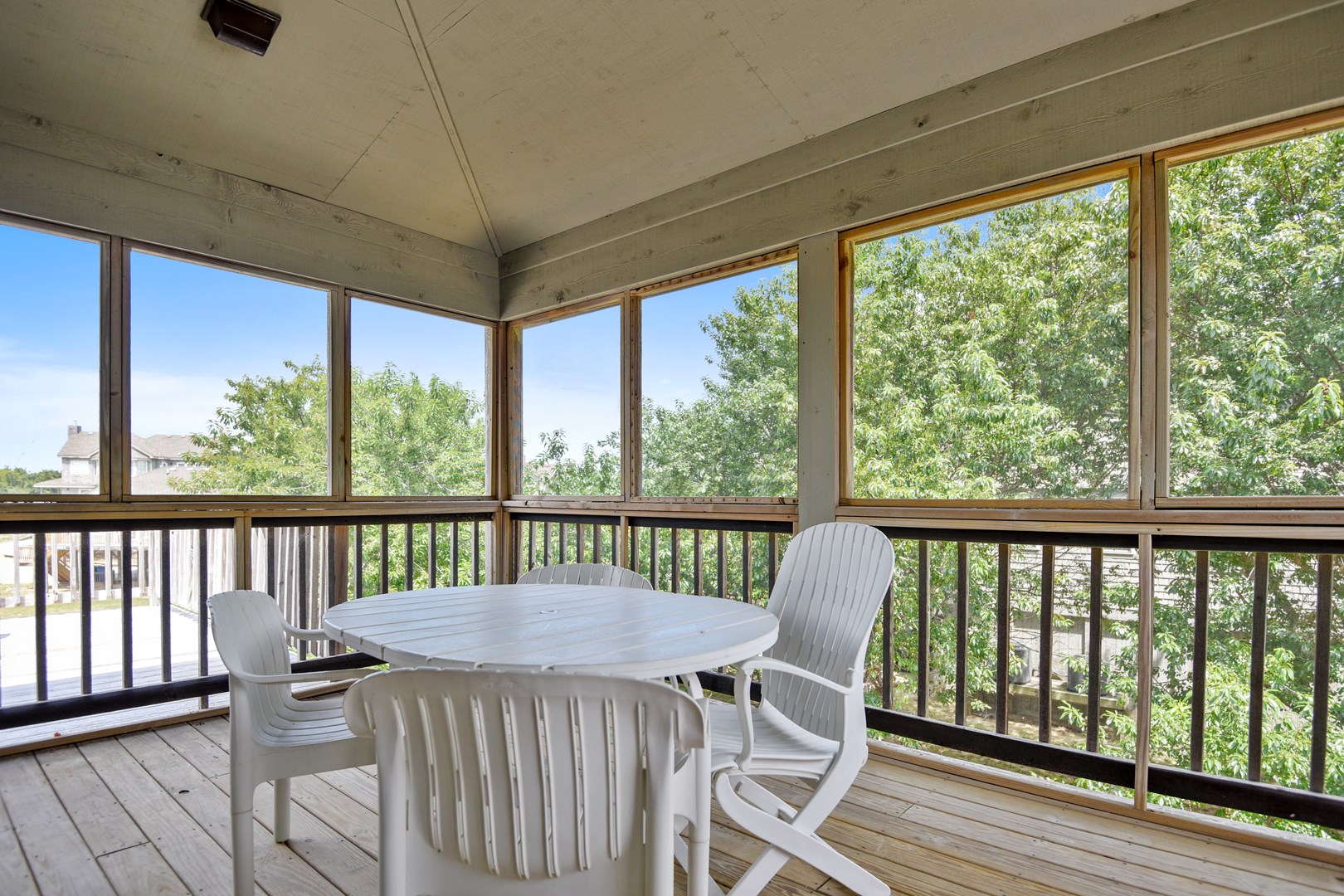 Dorrell 21 Dabney Properties & Furnished Apartments