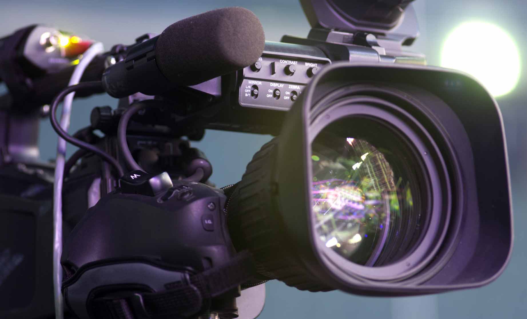 How to connect a network camera to a RTMP online video platform?