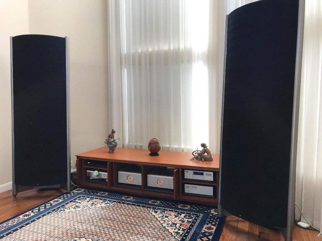 Experiencing the Sound Lab Ultimate 990PX electrostatic loudspeaker
