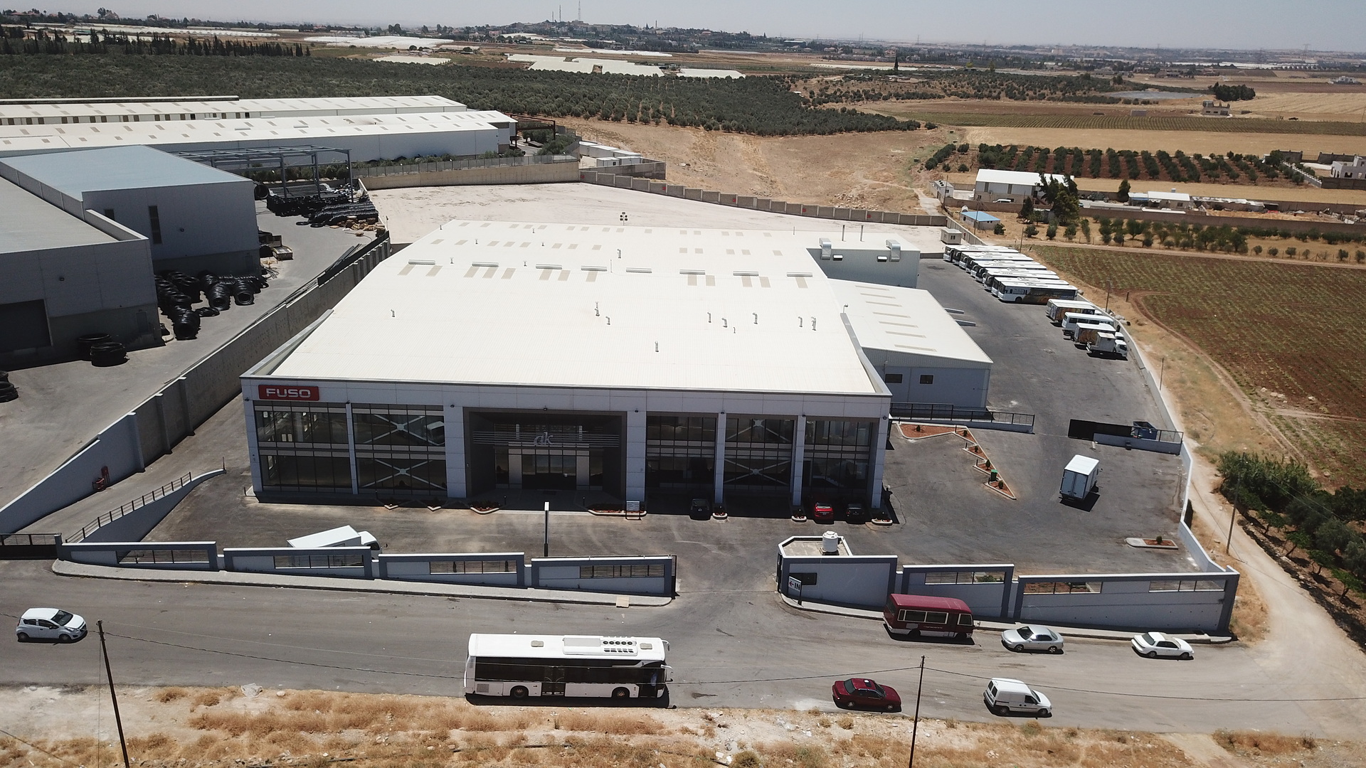 FUSO general distributor in Jordan celebrates opening of stateofthe