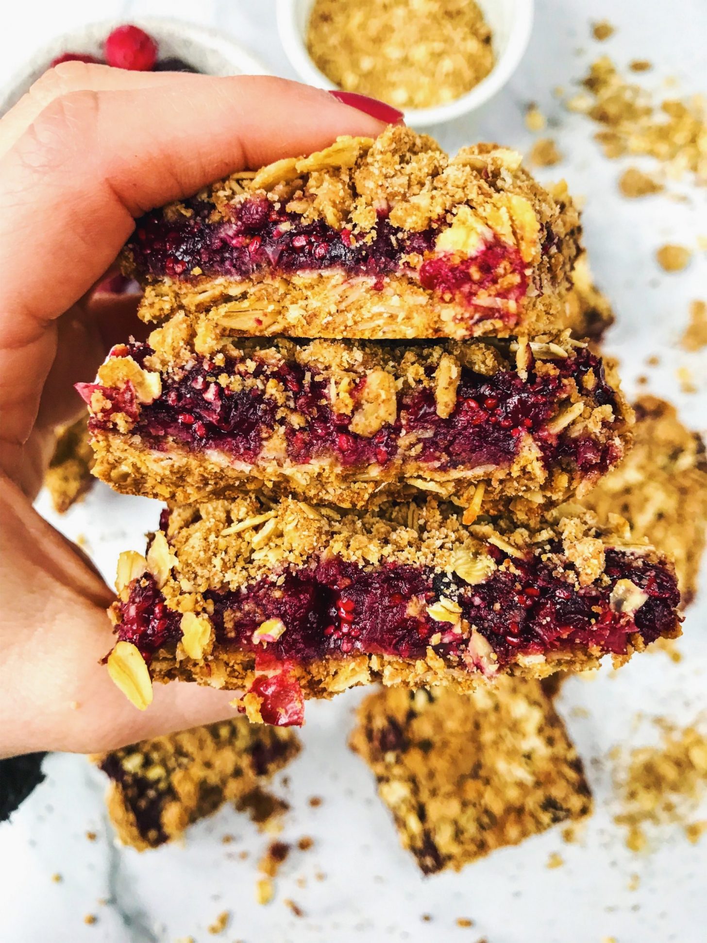 Mixed Berry Oatmeal Crumble Bars (Gluten Free) • Daisybeet