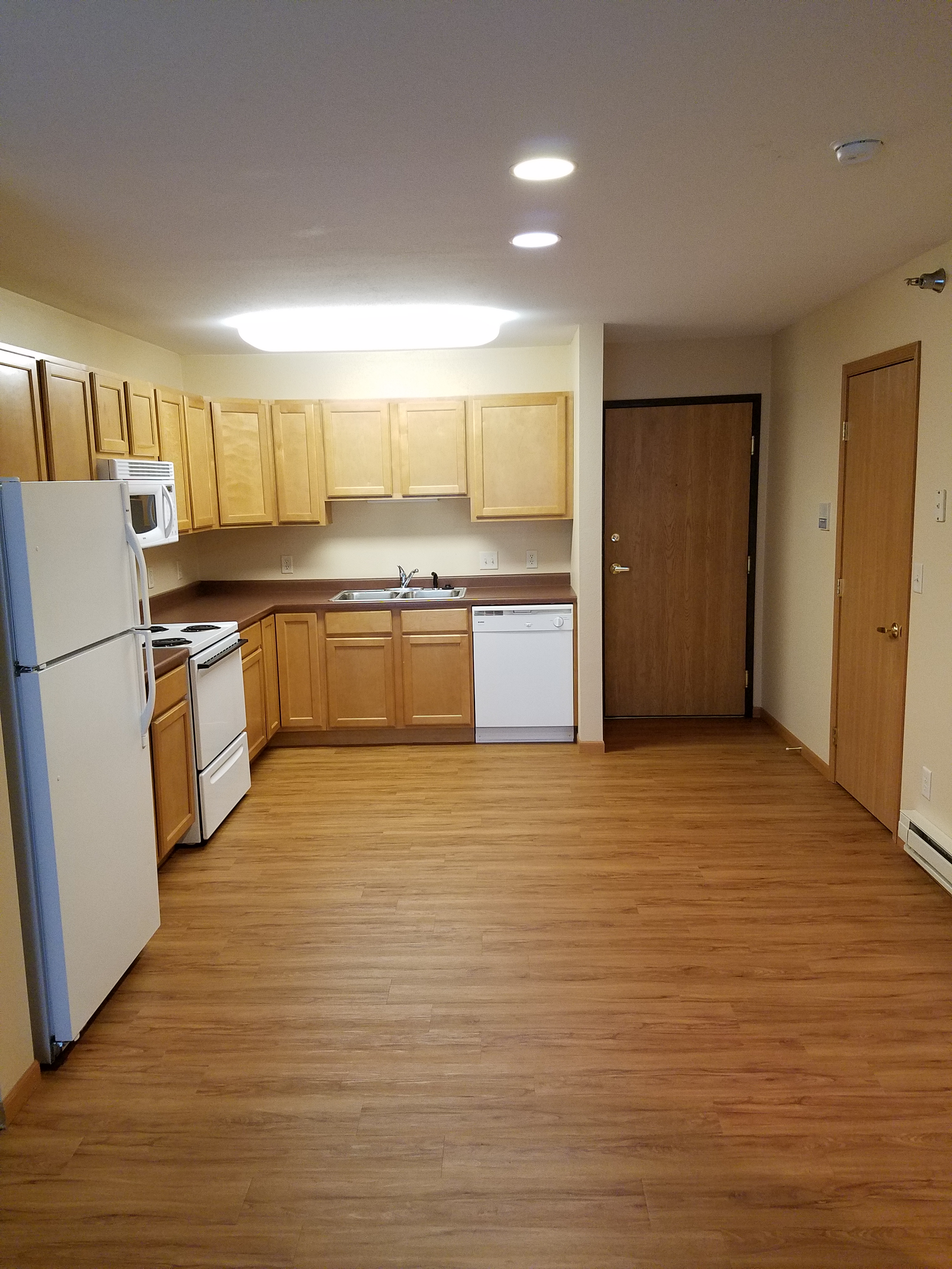 Westside Apartment Homes Dakota Commercial