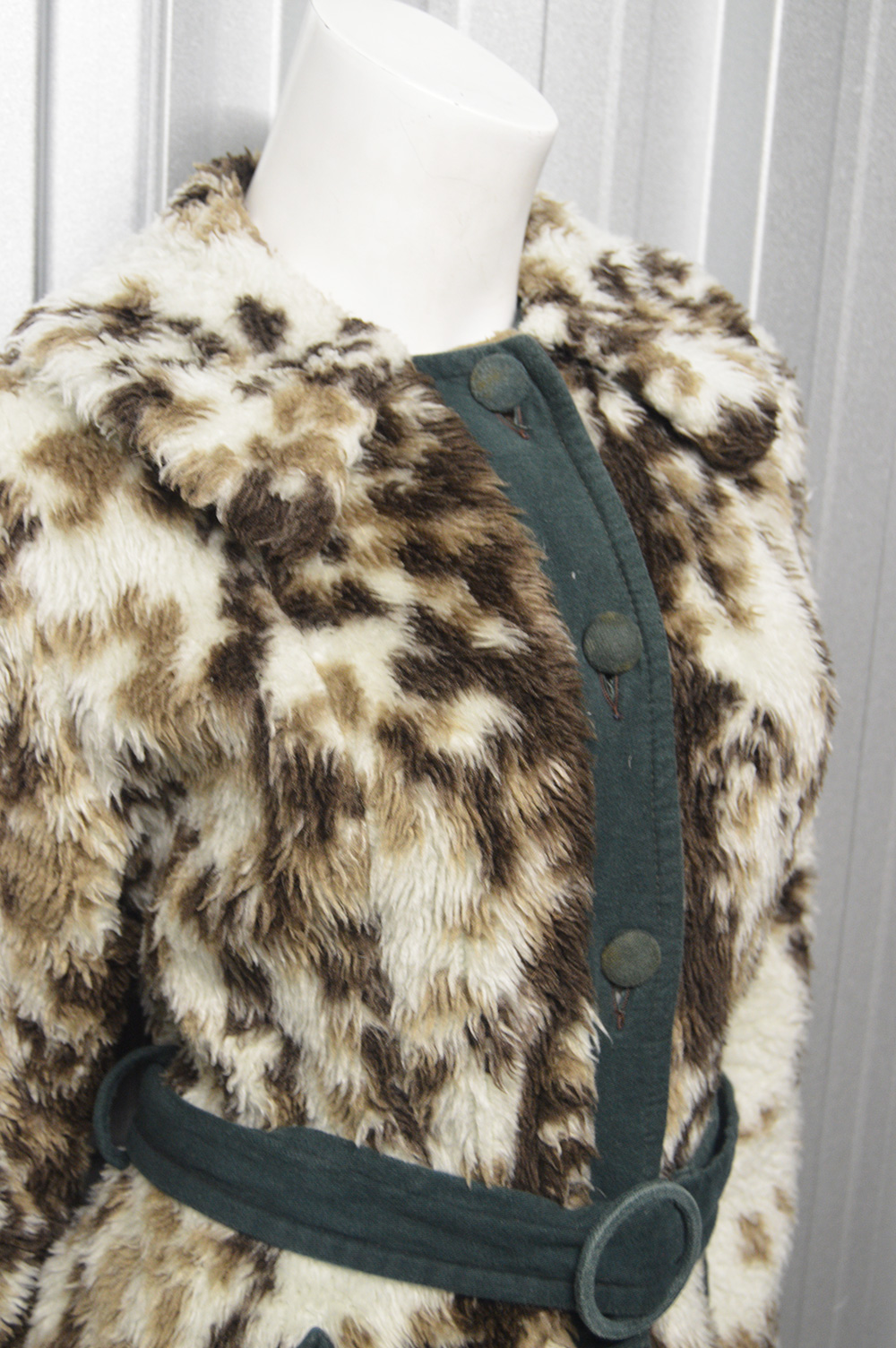 Vintage 70s Cow Print Faux Fur Womens Coat Green Trim Boho Hippie