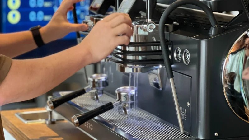 Cleaning The Espresso Machine: How Its Done - Blog Dalla Corte