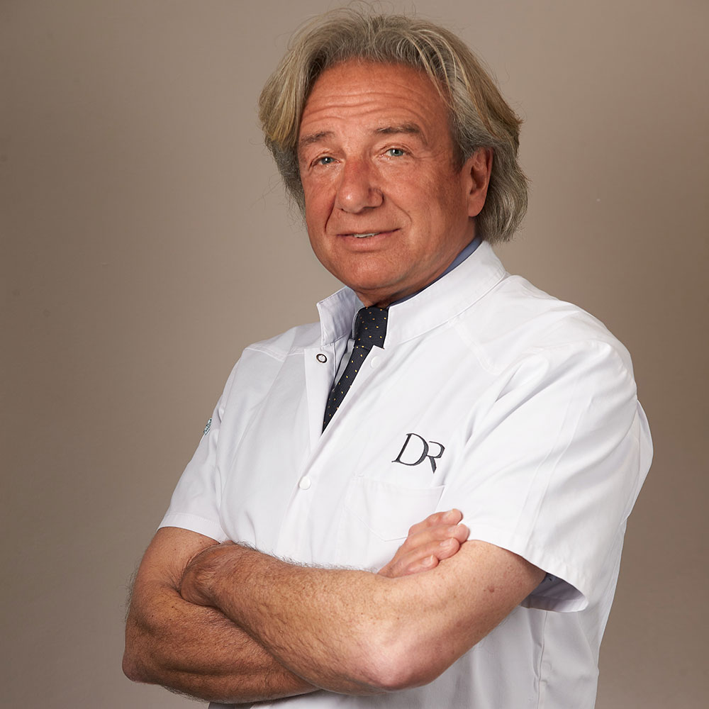 Equipe du dentaire Drs Damiani et RichelmeDentiste Marseille 8e