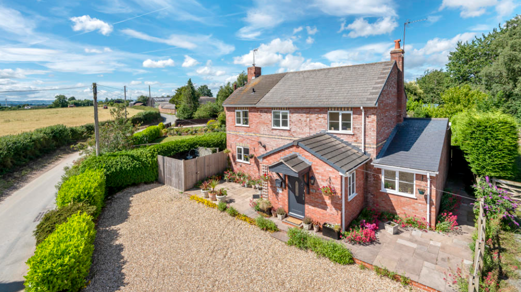 ADELE COTTAGE (sale agreed) Daniel James Residential
