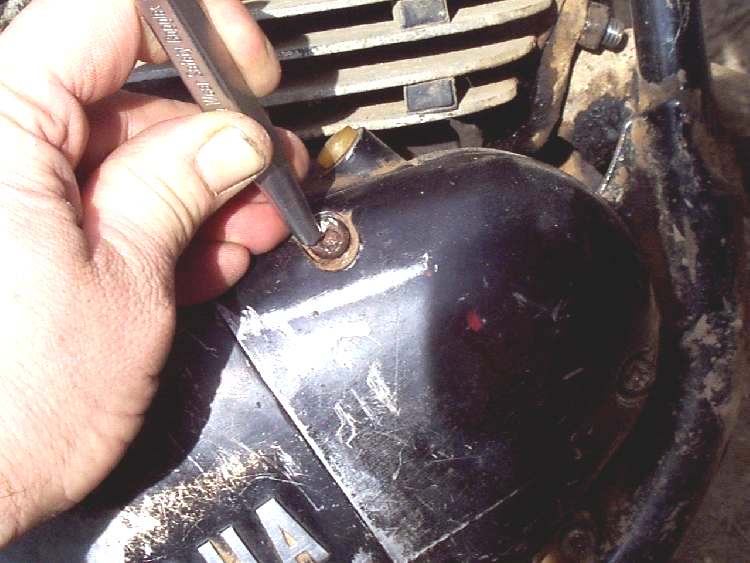 stuck/stripped screws on throttle/killswitch mount Honda CX 500 Forum