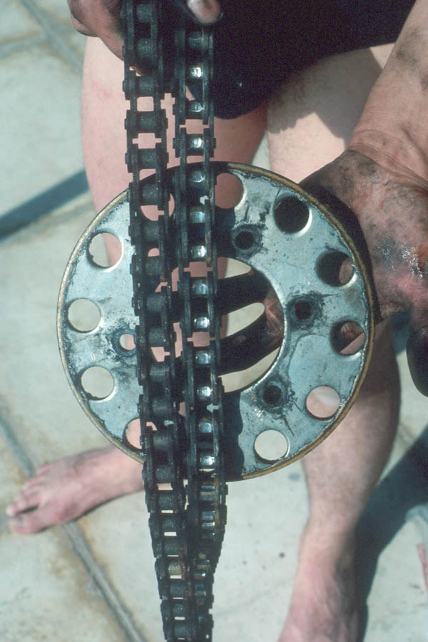 Wondered why it wouldn't move... r/motorcycles