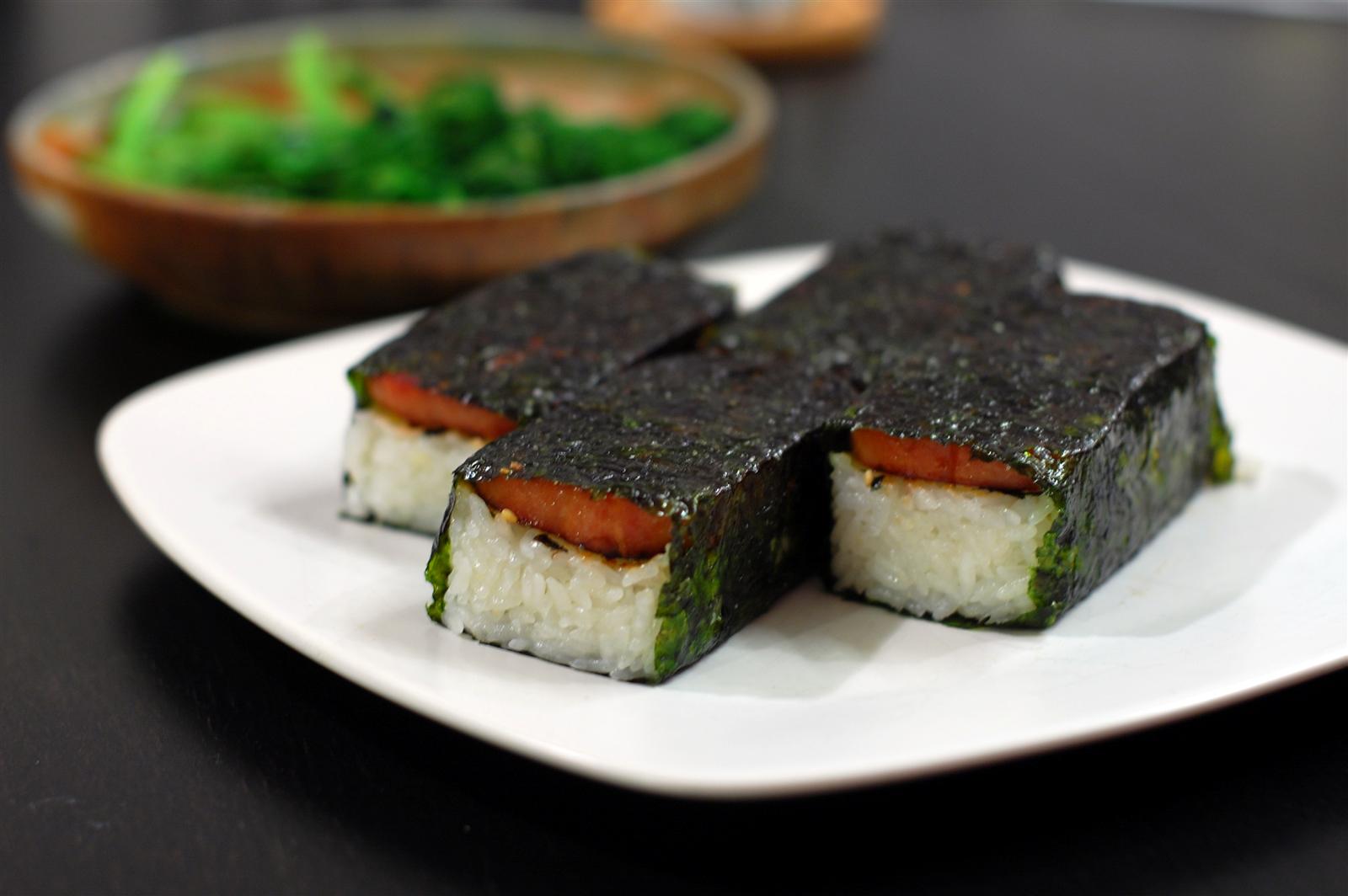 Geek Eats Spam Musubi (plus Spam Musubi Taco Recipe) DAPs Magic