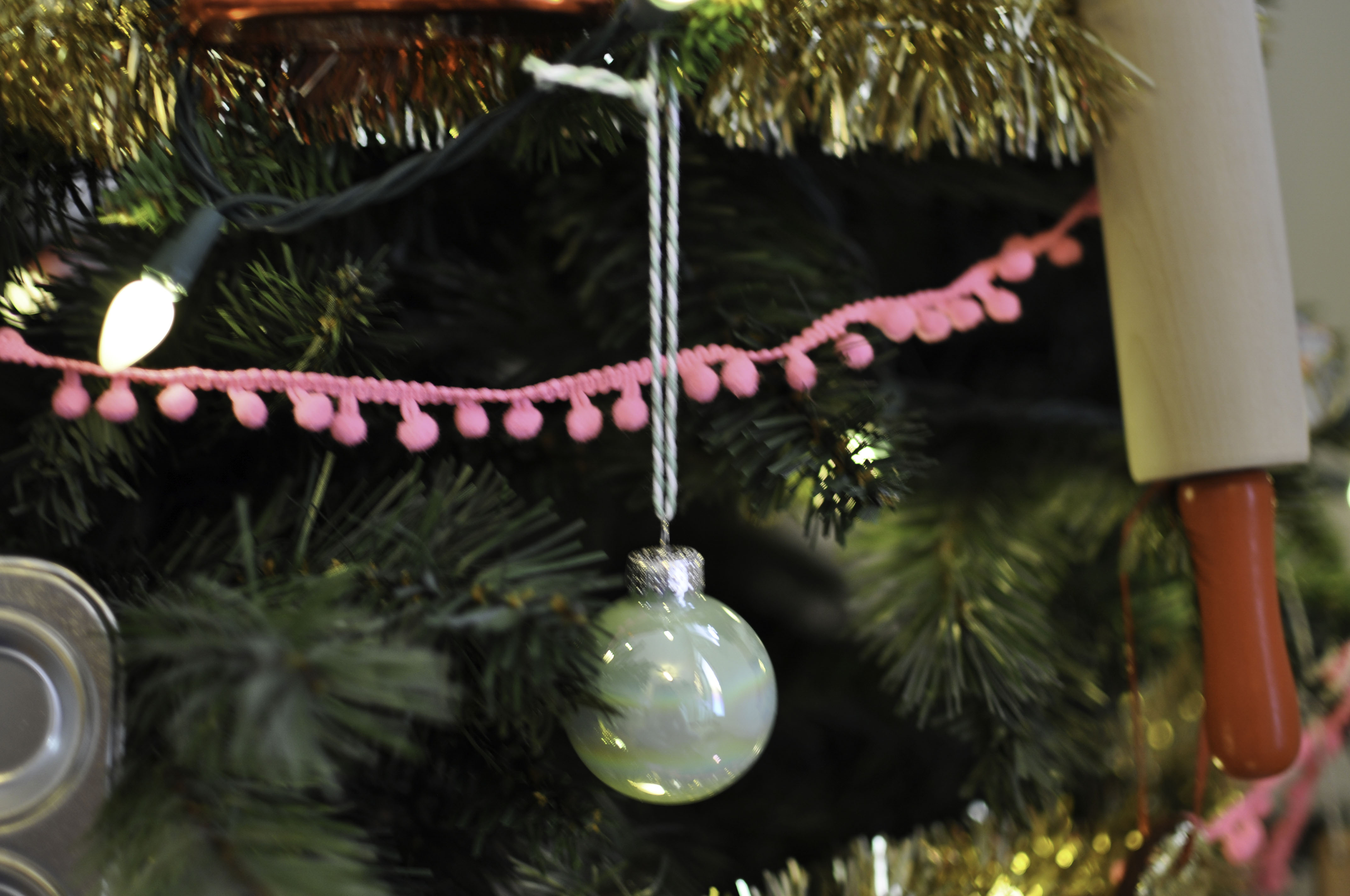 Random Sides // DIY Baking Themed Christmas Tree! Darcie Bakes