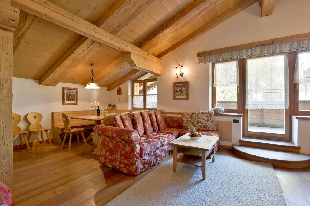 Apartment WK II, Kitzbuhel, Austria Dare2ski
