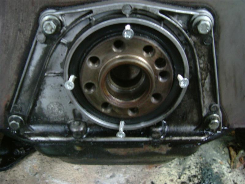 Ford Transit Forum • View topic crankcase rear oil seal bolt size
