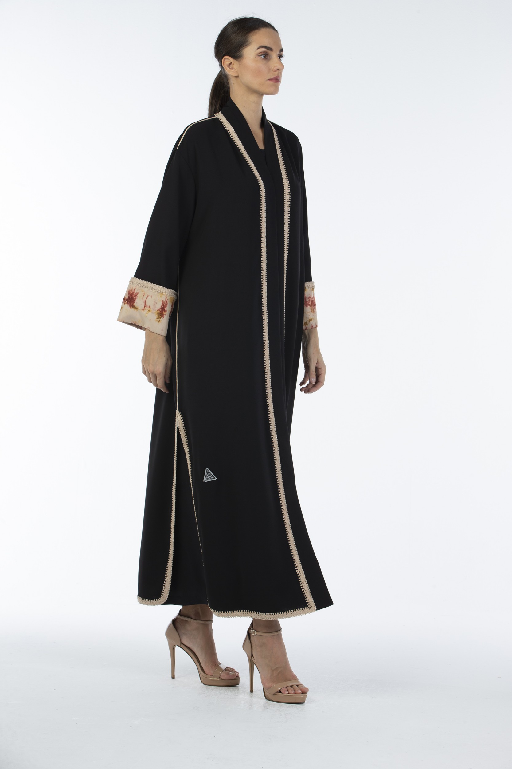 Das Collection Luxury Designer Abayas Dubai, UAE
