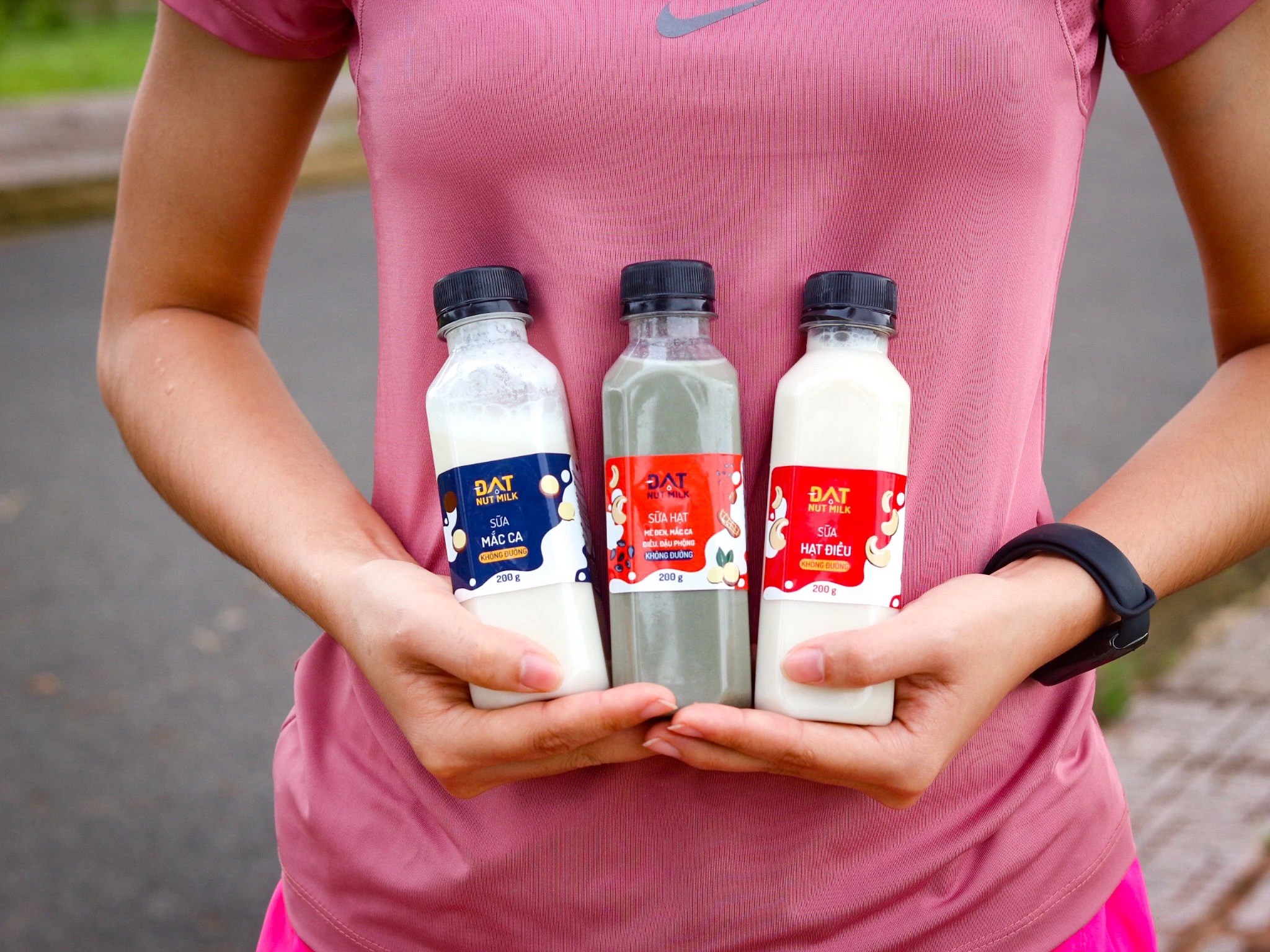 A Guide to Milk Options Dairy, PlantBased, and Đạt Nut Milk