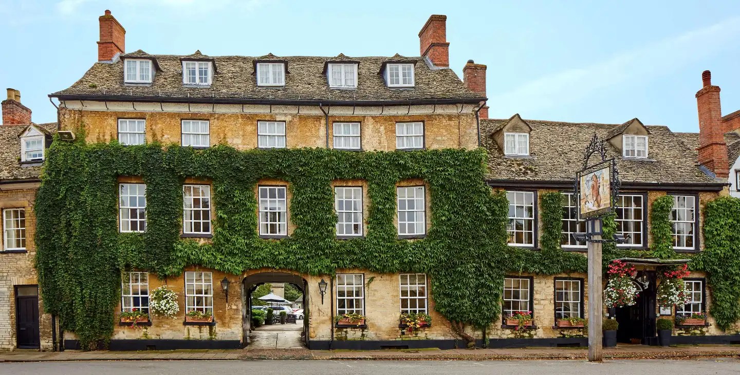 Dog Friendly Hotel in The Cotswolds Bear Hotel, Woodstock