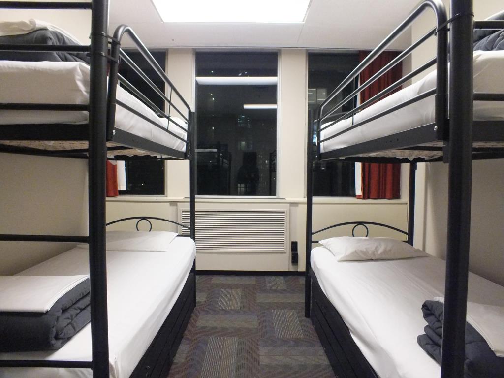 Base Backpackers Auckland Cheap, Central Hostel Auckland