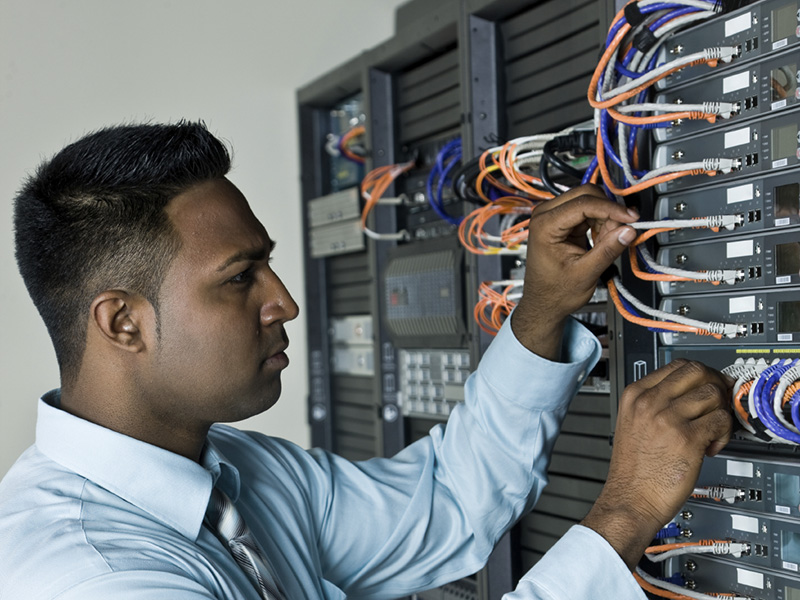Commercial Electrical Services Waterford MI - Electrical Repair | Dave