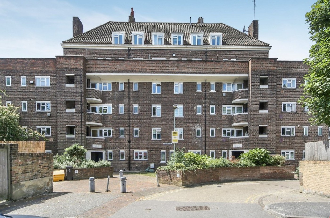 Carlton Road N4 4NJ David Andrew