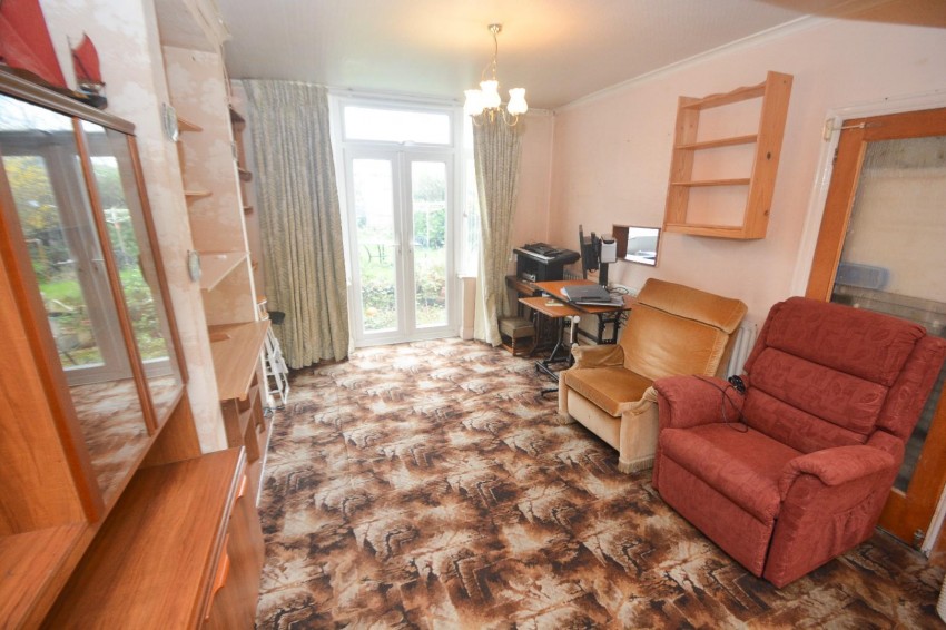 Wood End Avenue, Harrow, HA2 8NU, 4 bedroom, House SemiDetached