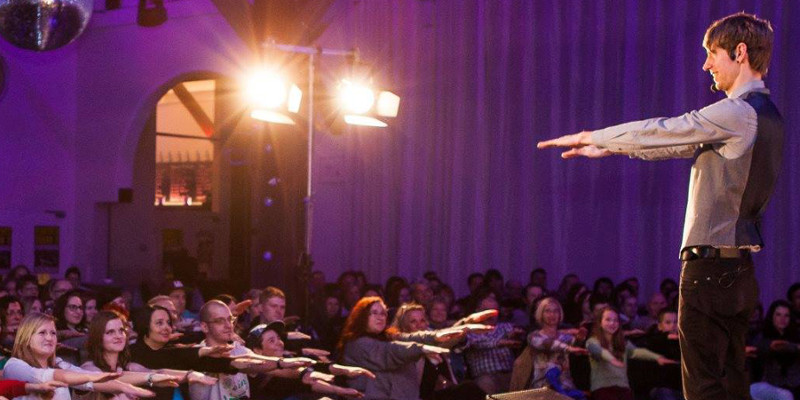 BÜHNENSHOW VERITAS David Mitterer