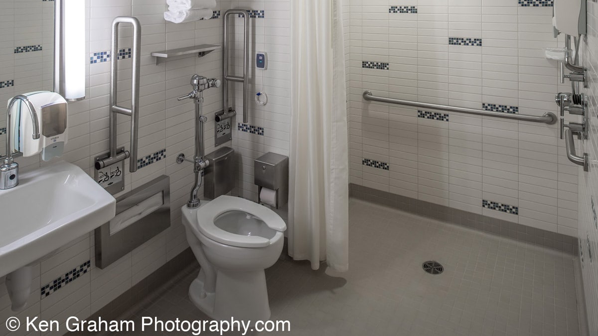 High Risk Labor & Delivery Bathroom Davis Constructors & Engineers