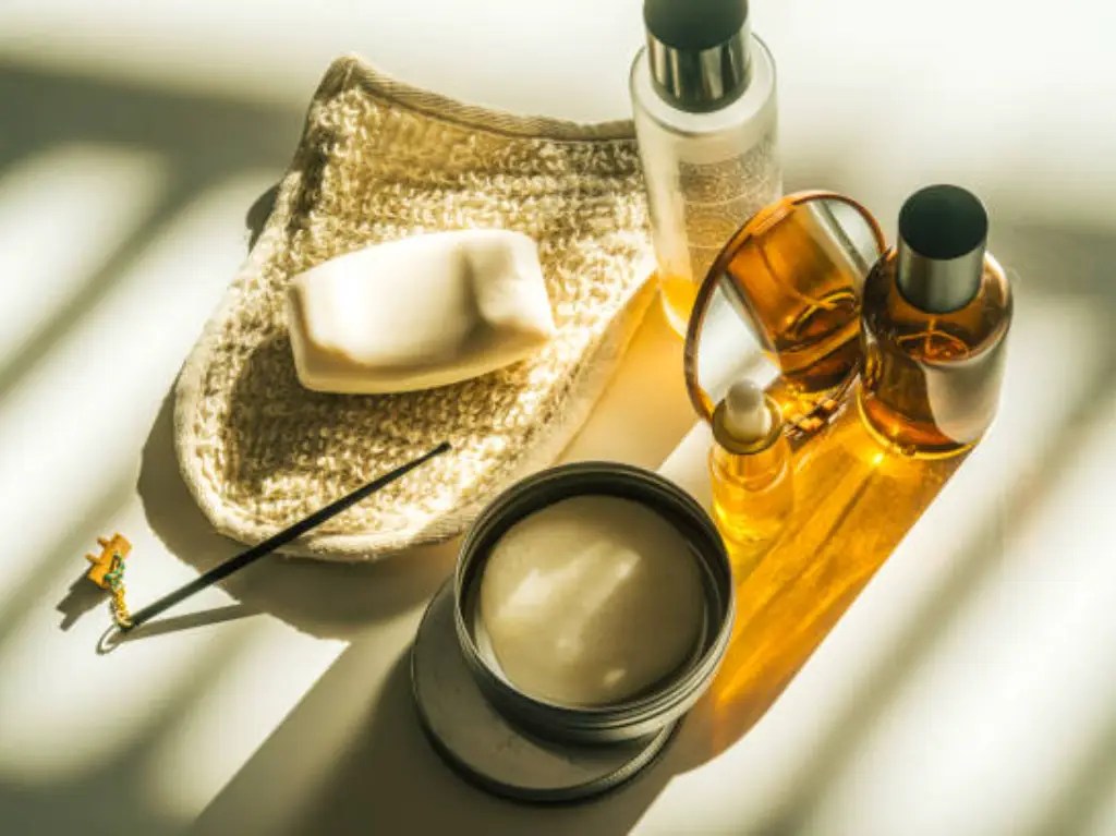 How to Clean Essential Oil Bottles Expert Guide