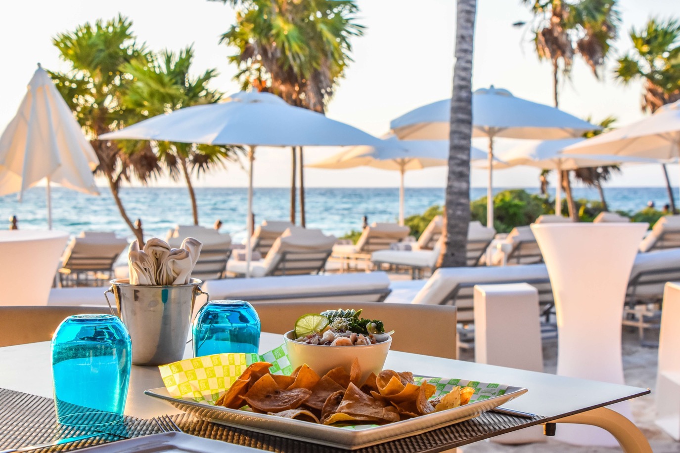 Reserva DAY PASS en Chill Out Beach Club, Day pass en Playa del Carmen