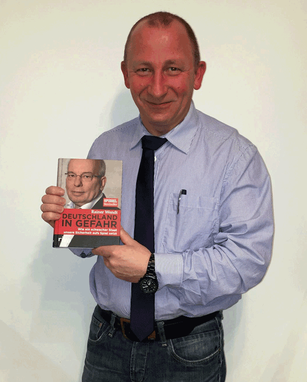 Gewinner der zwei Exemplare "Deutschland in Gefahr" von Rainer Wendt