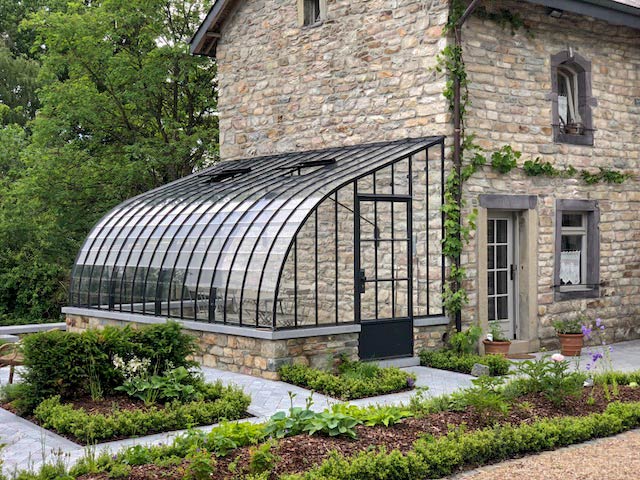 Maybe you would like to learn more about one of these? Veranda Rustique Adossee A Une Facade Laterale Et Reposant Sur Un Muret Disponible Sur Mesures