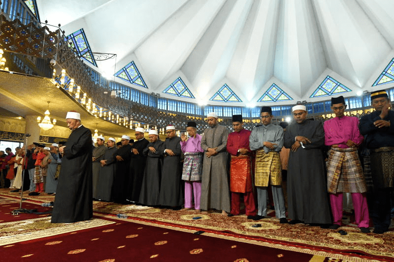 Tiada Solat Tarawih Dan Solat Hari Raya Aidil Fitri Tahun