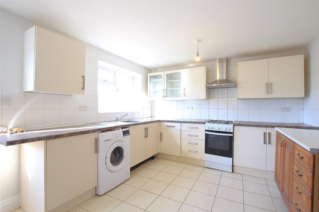 Gresham Road, Hounslow, TW3, 4 bedroom, House SemiDetached
