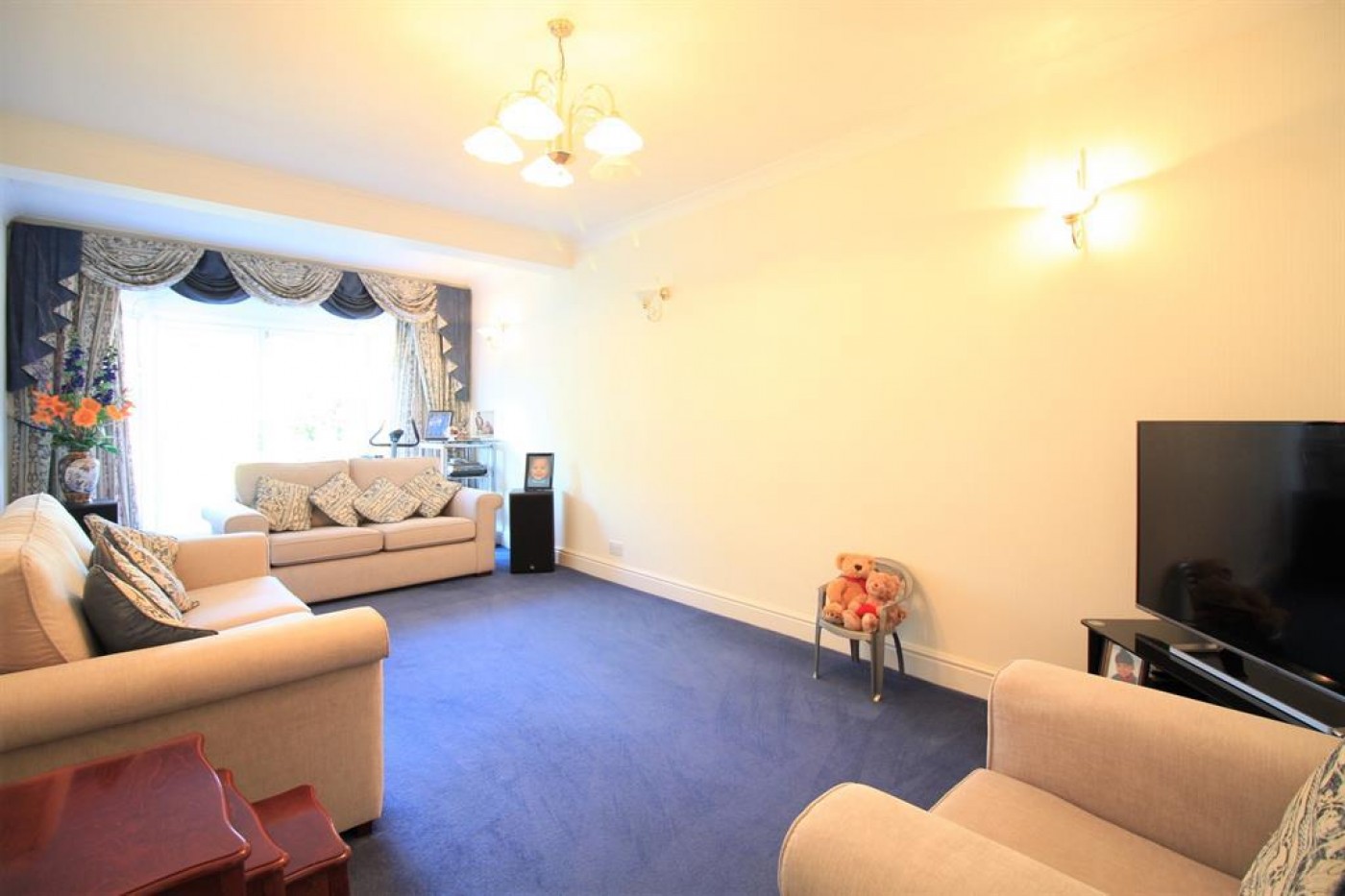 Stour Avenue, Norwood Green, UB2, 3 bedroom, House Detached