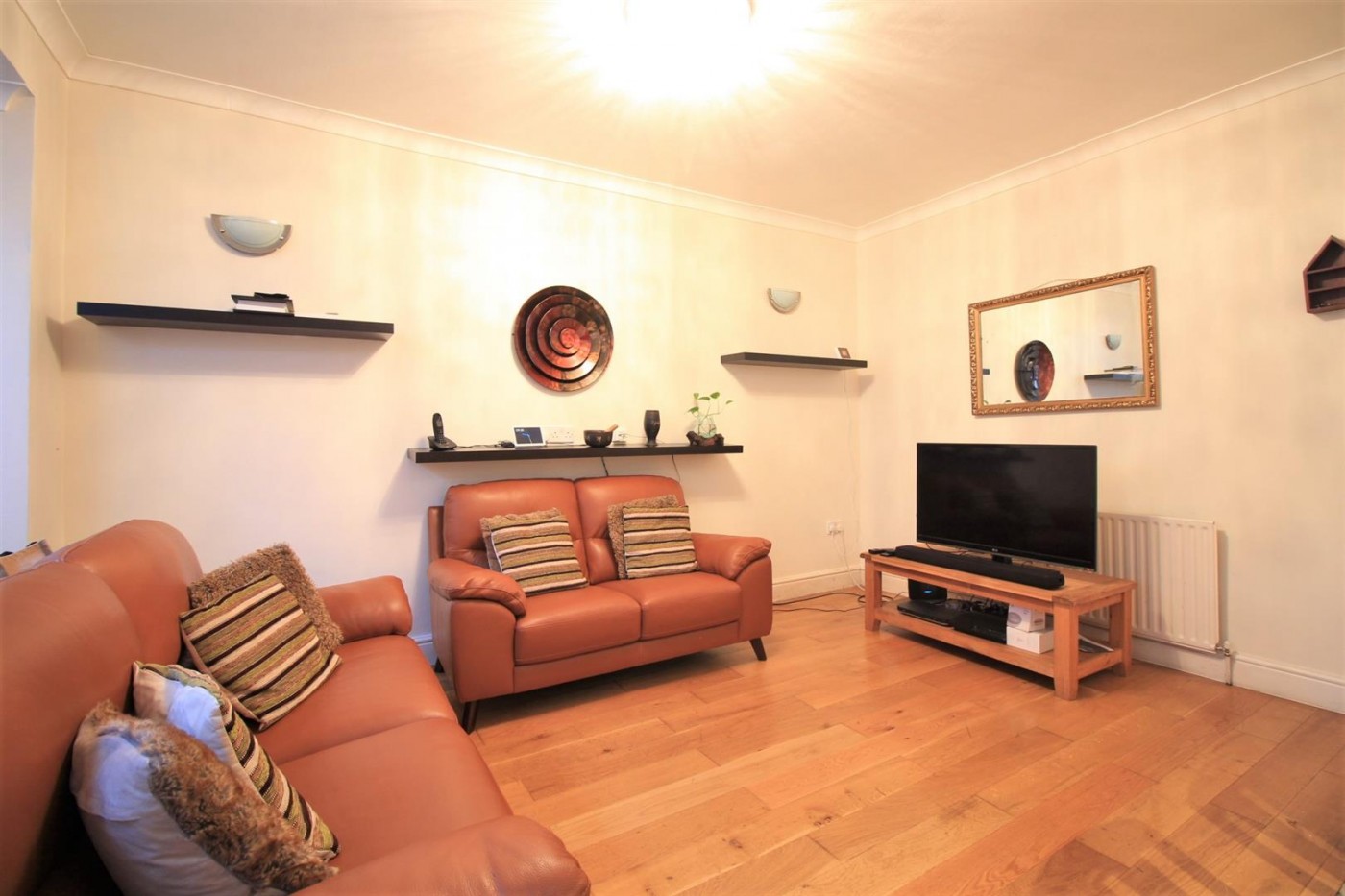 Shackleton Road, Southall, UB1, 5 bedroom, House End Terrace