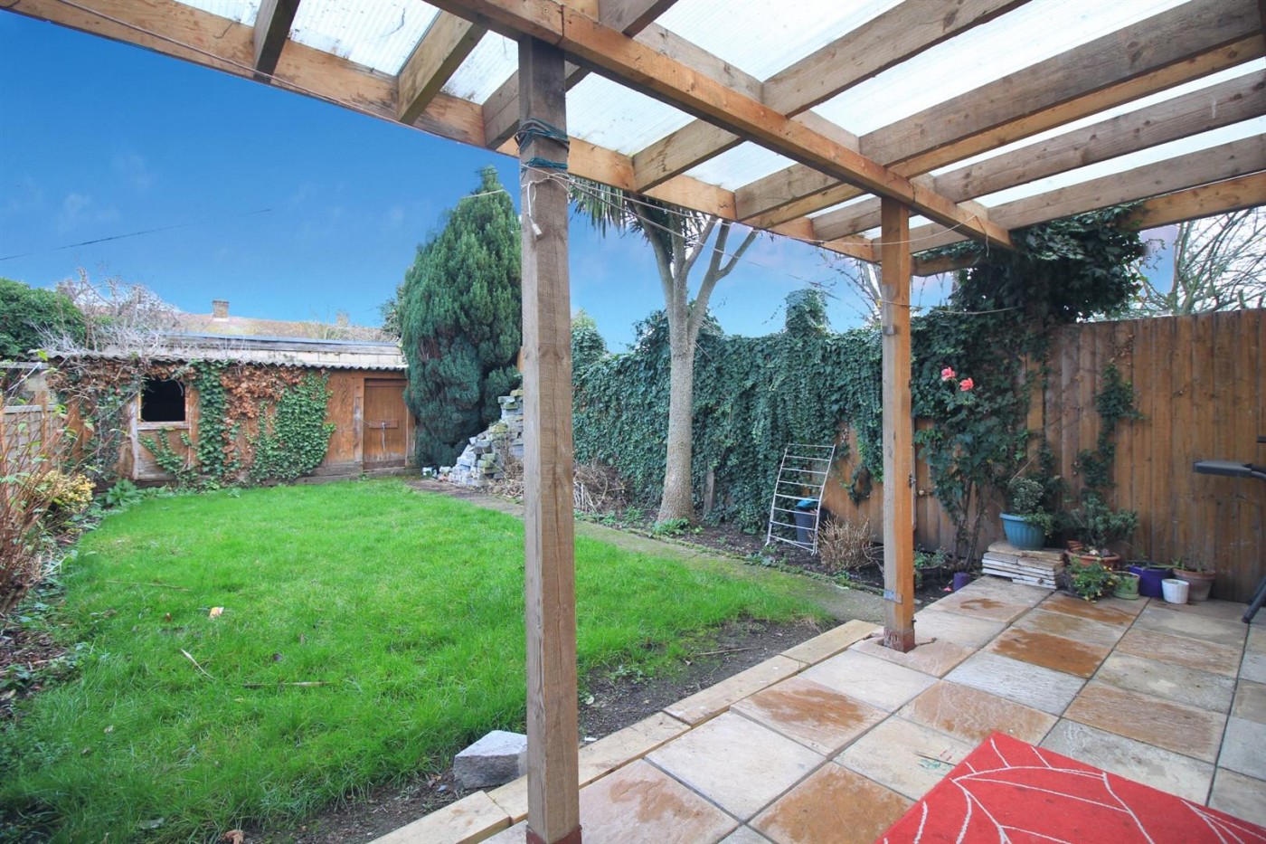 Shackleton Road, Southall, UB1, 5 bedroom, House End Terrace