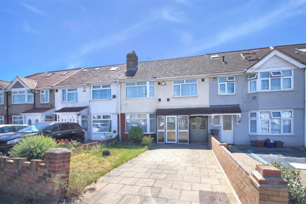 Chaucer Avenue, Cranford, TW4, 4 bedroom, House Terraced