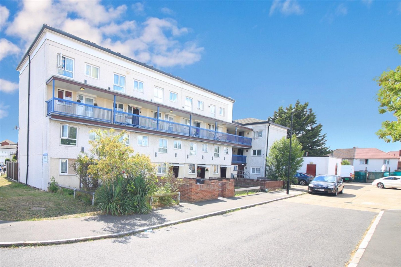 Norman Crescent, Heston, TW5, 2 bedroom, Apartment