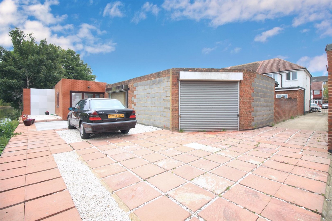 Wentworth Road, Southall, UB2, 3 bedroom, House End Terrace