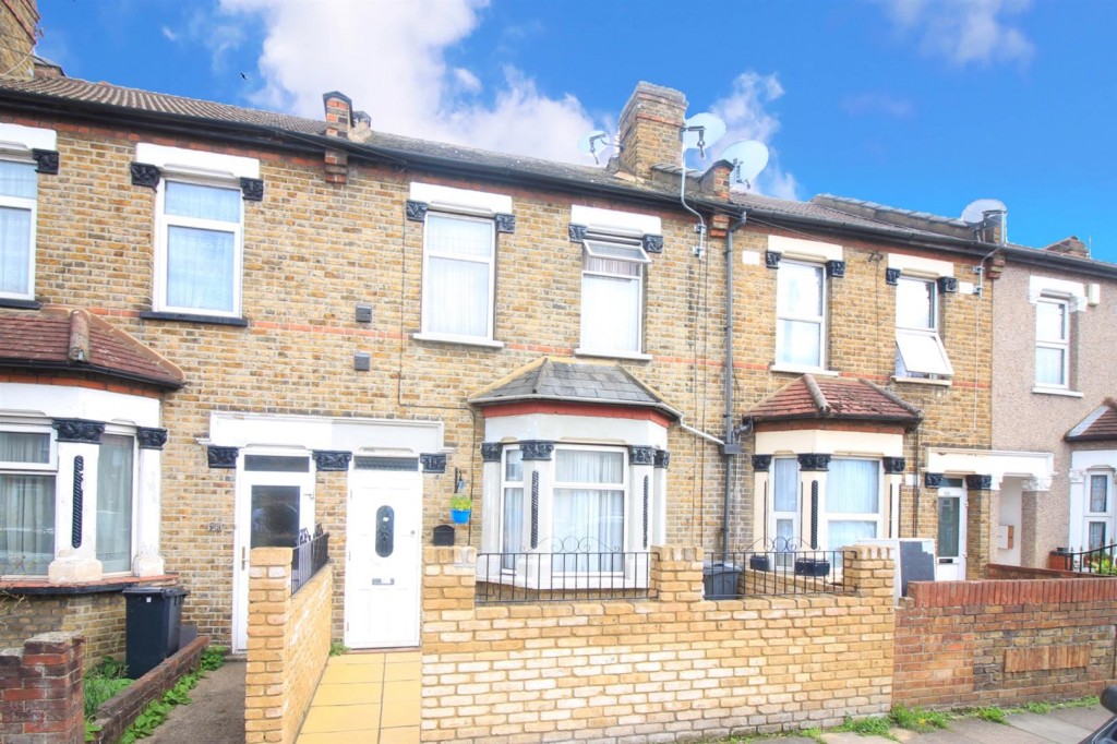 Martindale Road, Hounslow, TW4, 3 bedroom, House Terraced