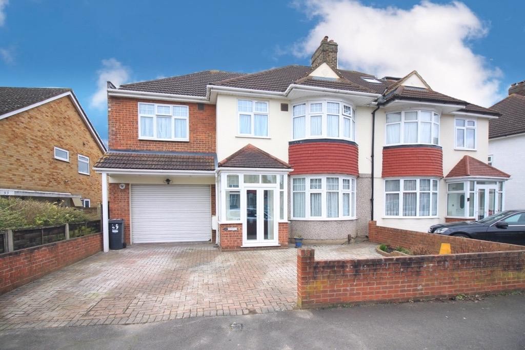 Sutton Hall Road, Heston, TW5, 4 bedroom, House SemiDetached