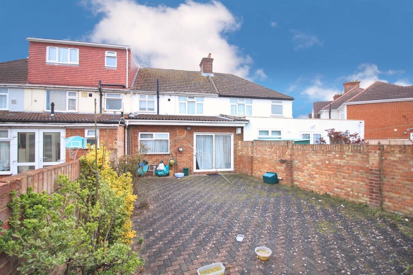 Burnham Gardens, Cranford, TW4, 3 bedroom, House Terraced