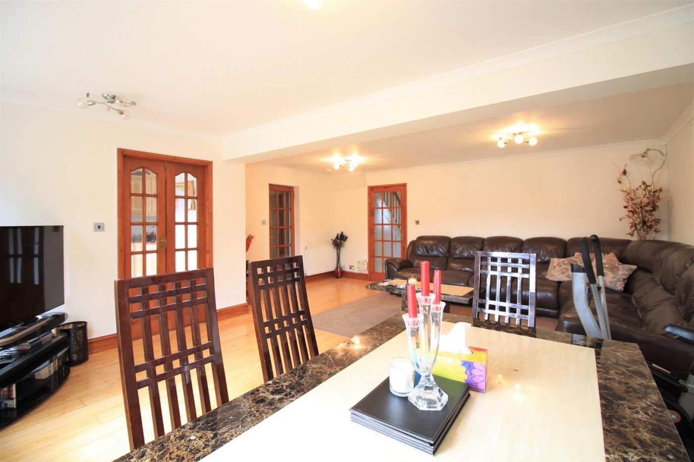 Cranford Lane, Heston, TW5, 6 bedroom, House End Terrace